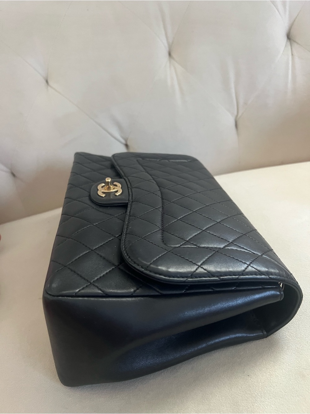 Chanel Quilted Lambskin Mademoiselle Chic Flap Jumbo Size Black Gold hardware - Picture 6 of 14